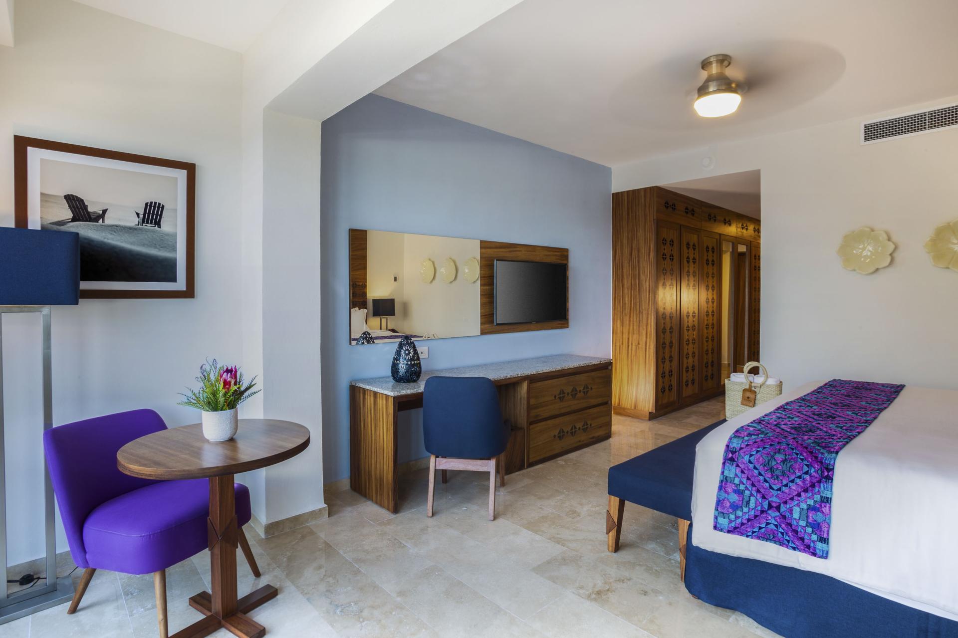 Sapphire Room 5 5